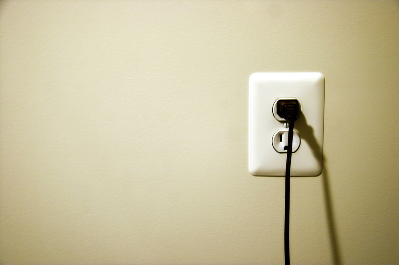 electrical-outlet-wall